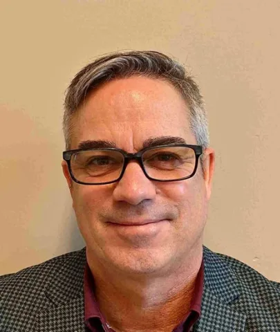 Dennis Barrow portrait