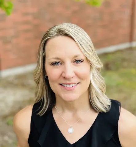 Brenda Bruner Headshot