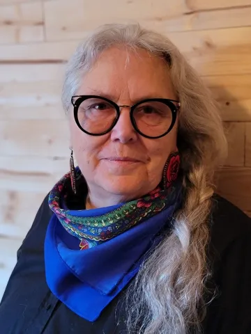 Dr. Joyce Helmer 