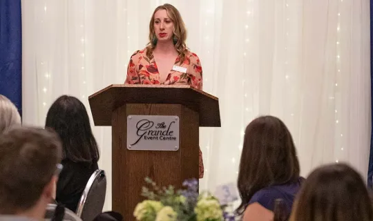 Alumni President Laurel Muldoon welcome