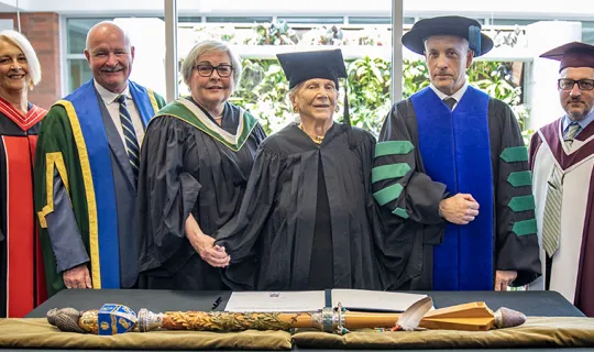 Dr. Helen Vari
