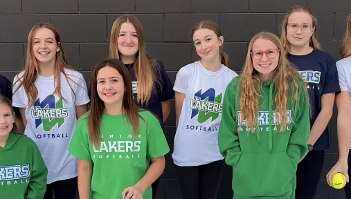 Jr. Lakers Softball Group Picture